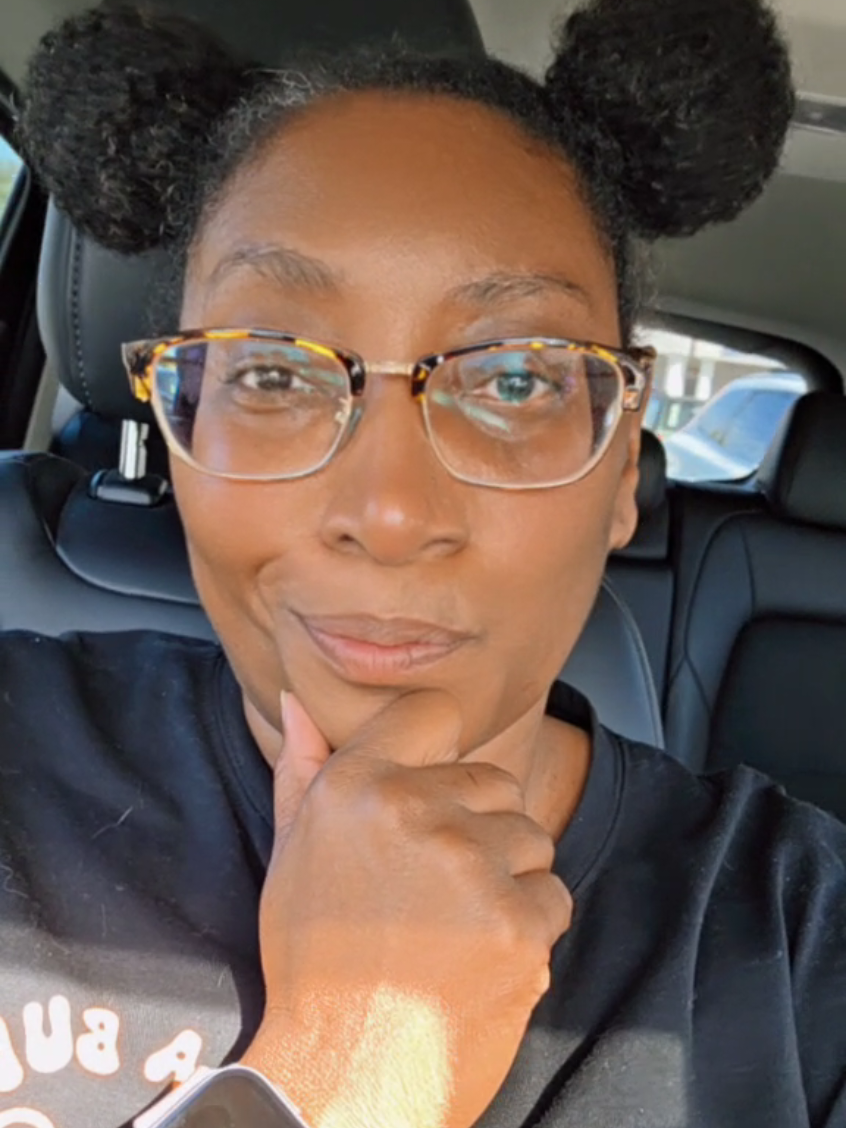 #Fridayvibes #WeekendVibes #ellamai #afropuffs #self