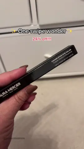 Smooth, creamy, and highly pigmented 💄✨ This Laura Mercier Caviar Stick is your one-swipe shadow for all-day glam. No creasing, no fading—just flawless color that lasts up to 24 hours 🖤 And right now, it’s up to 24% off 🔥 @Laura Mercier #LauraMercier #EyeMakeup #CaviarStick #MakeupLovers #tiktokshopfalldealsforyou 