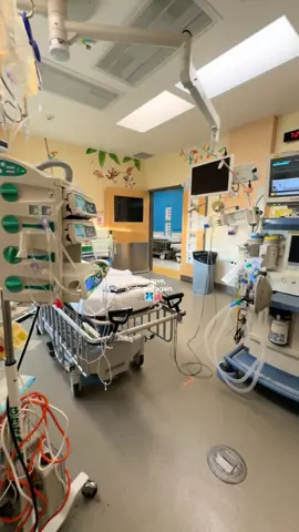 Falling in love with every moment we’re able to make a difference 🫁💫❤️‍🔥 #respiratorytherapist #Anesthesia #surgery #fypシ #pediatrics 