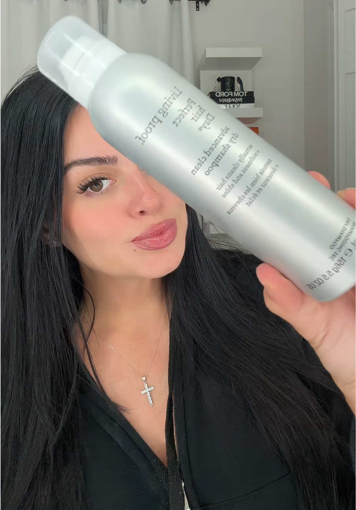 The best quick fix for dirty hair 🤌🏼gifted by living proof @Living Proof, Inc.  . . . #hair #hairtok #dryshampoo #livingproofinc #blackhair 