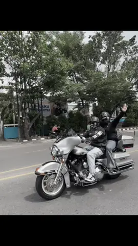 Perjalanan romantis motoran itu sangat bearti buat pasangan 🥰🥰