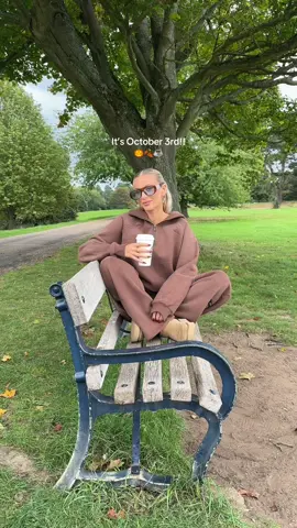 Dare I say the best month of the year 🎃 #october3rd #october #autumn #halloween #cozyseason