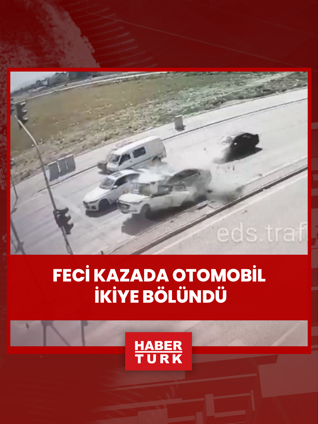 Feci kazada otomobil ikiye bölündü Konya'da kırmızı ışıkta bekleyen otomobilin, son sürat gelen başka bir otomobilin çarpması sonucu direğe ve ağaca çarpıp ikiye bölündüğü ve sürücüsünün hayatını kaybettiği kaza güvenlik kamerasına yansıdı 📹:İHA #konya #kaza #haberler #habertürk