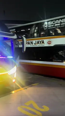 Ngebis gentii#bus #basuri #harapanjaya #agramas #rosaliaindah 