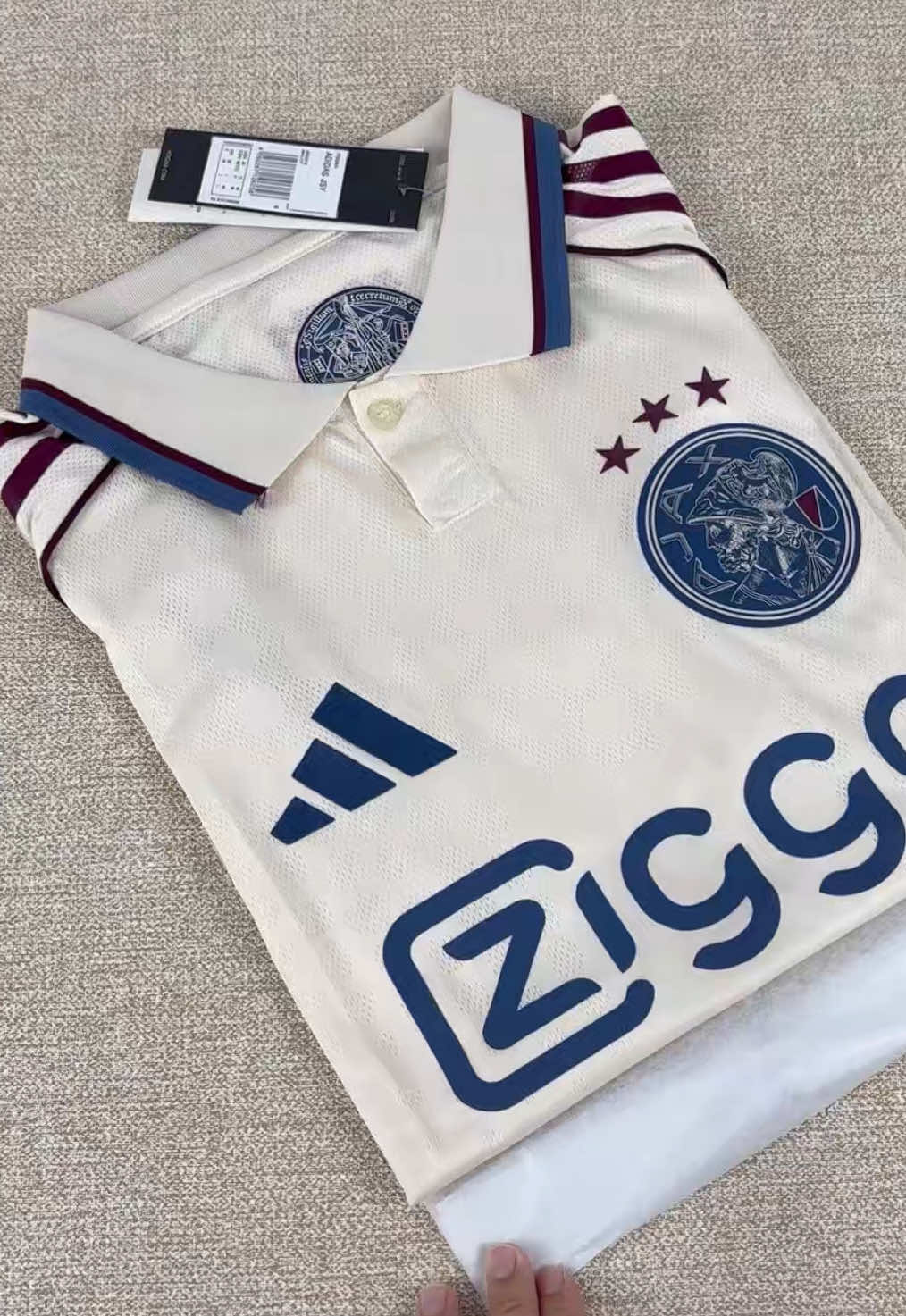 Ajax's new away kit for the 2025-2026 season. Do you like this jersey?#fyp #Ajax #newjersey #footballjersey #Soccer 