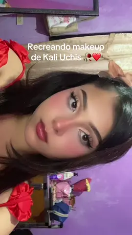 Siempre me gusta recrear makeups de mi Kalita Uchis ❤️#fyppppppppppppppppppppppp #kaliuchis #kaliuchismakeup 
