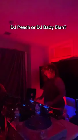 #livehighlights #tiktoklive #femaledj #dj #musicislife 