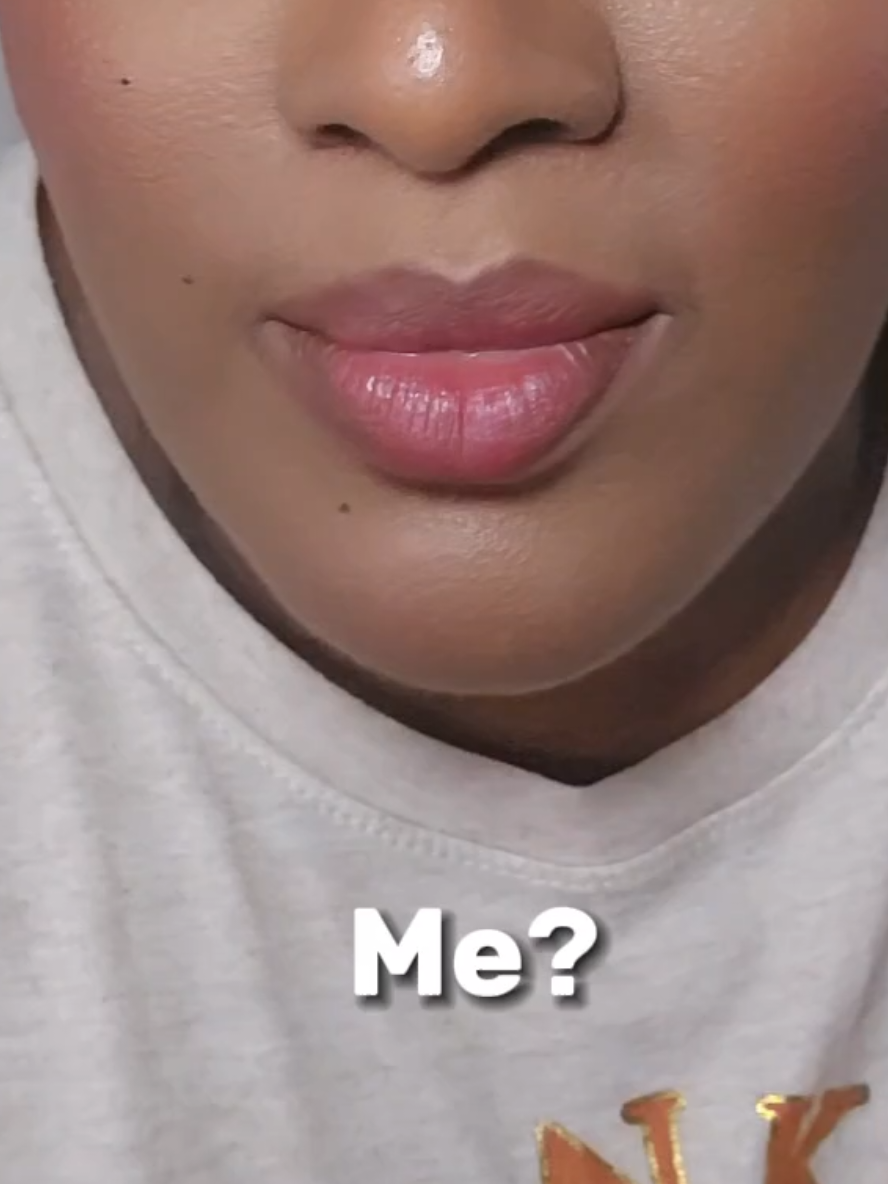 I'm wearing confidence. Did this look on Yesterday's LIVE and I am obsessed. What do you think?