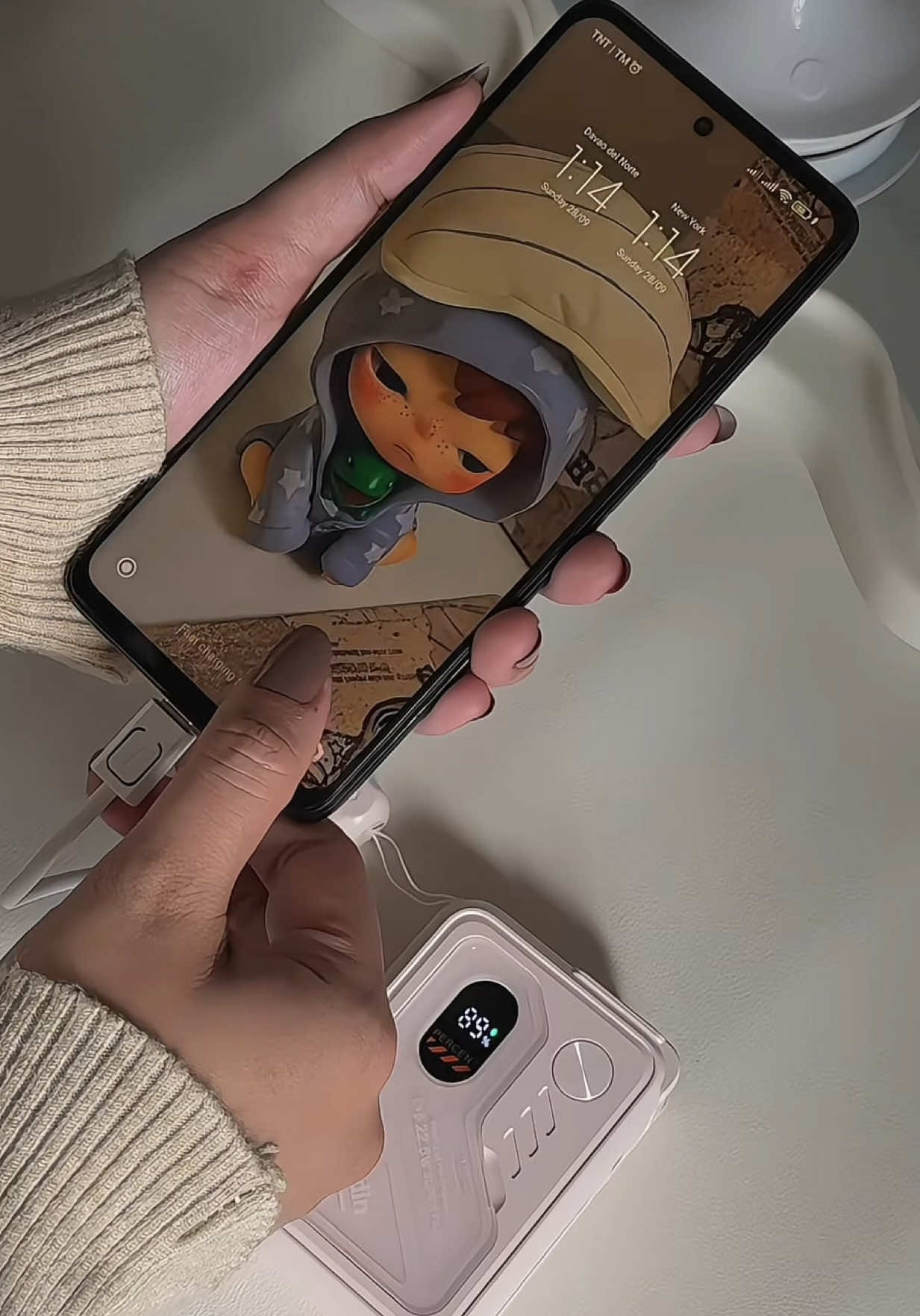 Replying to @rosarose ꫂ ၴႅၴ 20000mAh all in one powerbank from @HandinTech.PH #magneticpowerbank #handin #magsafe #fastcharger #techtok 