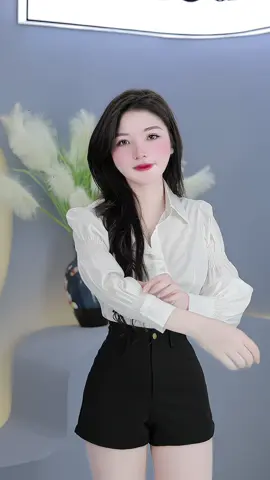 Sơ mi tay bồng thiết kế siêu đẹp ce đừng bỏ qua nha #phamngochuyenboutique #somikieu #trending 