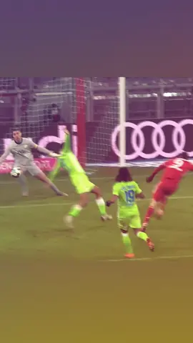 شبسرعه نسيت! #pppppppppppppppp  #برشلونه #ليفاندوسكي  #lewandowski #بايرن_ميونيخ 