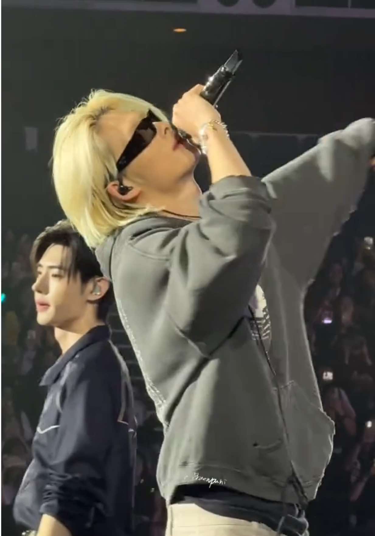 NI-KI LONG HAIR 🫠🙏🏻 #ni_ki  #ni_kienhypen #nishimurariki #ENHYPEN #WALKTHELINE_IN_SINGAPORE 