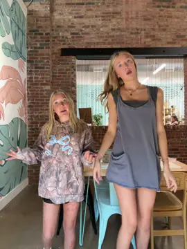 Bark like u want ittt #blonde #fyp #sisters #dance #blueeye 