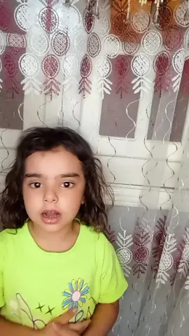 بابا المس ضربتني#علشان قالت لي 2و3كام