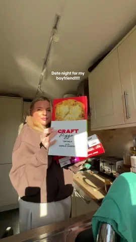 i hosted a pizza date night with my boyfriend and we had restaurant quality pizza straight from the freezer! We tried the new craft pizza range at @Tesco had the cutest evening and the best food! @Craft Pizza UK ad #datenight #pizza 