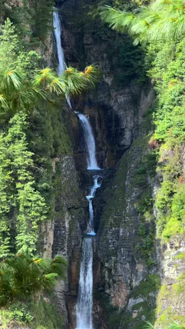 One of the most beautiful waterfall on the way to Manang. #fyp #manang #waterfalls #nepal #foryou