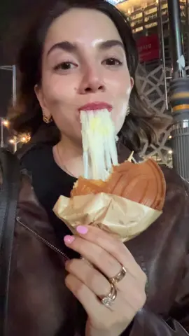 I’ve always wanted to try these 😭😭 and honestly this was SO GOOD! #cheesecoin #food #mukbang #korea #cheese 