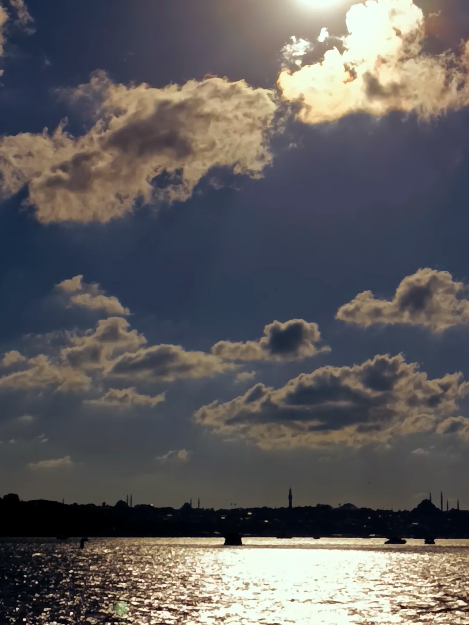 Sunset.. #istanbul #bosphorus #sunsetlover #atardecer #toomuchofheaven 