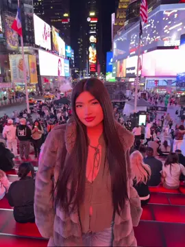 this audio 😮‍💨 #timesquare #newyork #fyp 