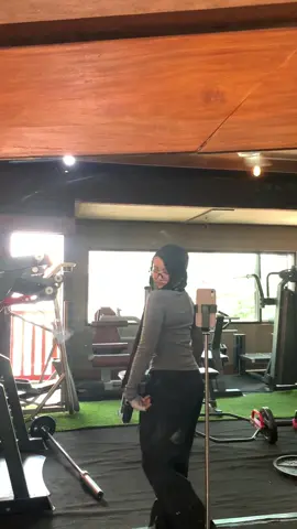 gym pagi serasa private gym🤣 #4u #morningroutine #gym #gymmotivation #GymLife 