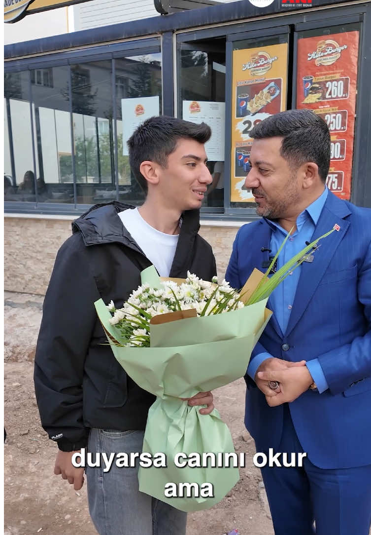 Gençlerim bu şehirde bir abiniz var unutmayın ♥️ #Nevşehir #Kapadokya #RasimArı #SamimiBelediyecilik 