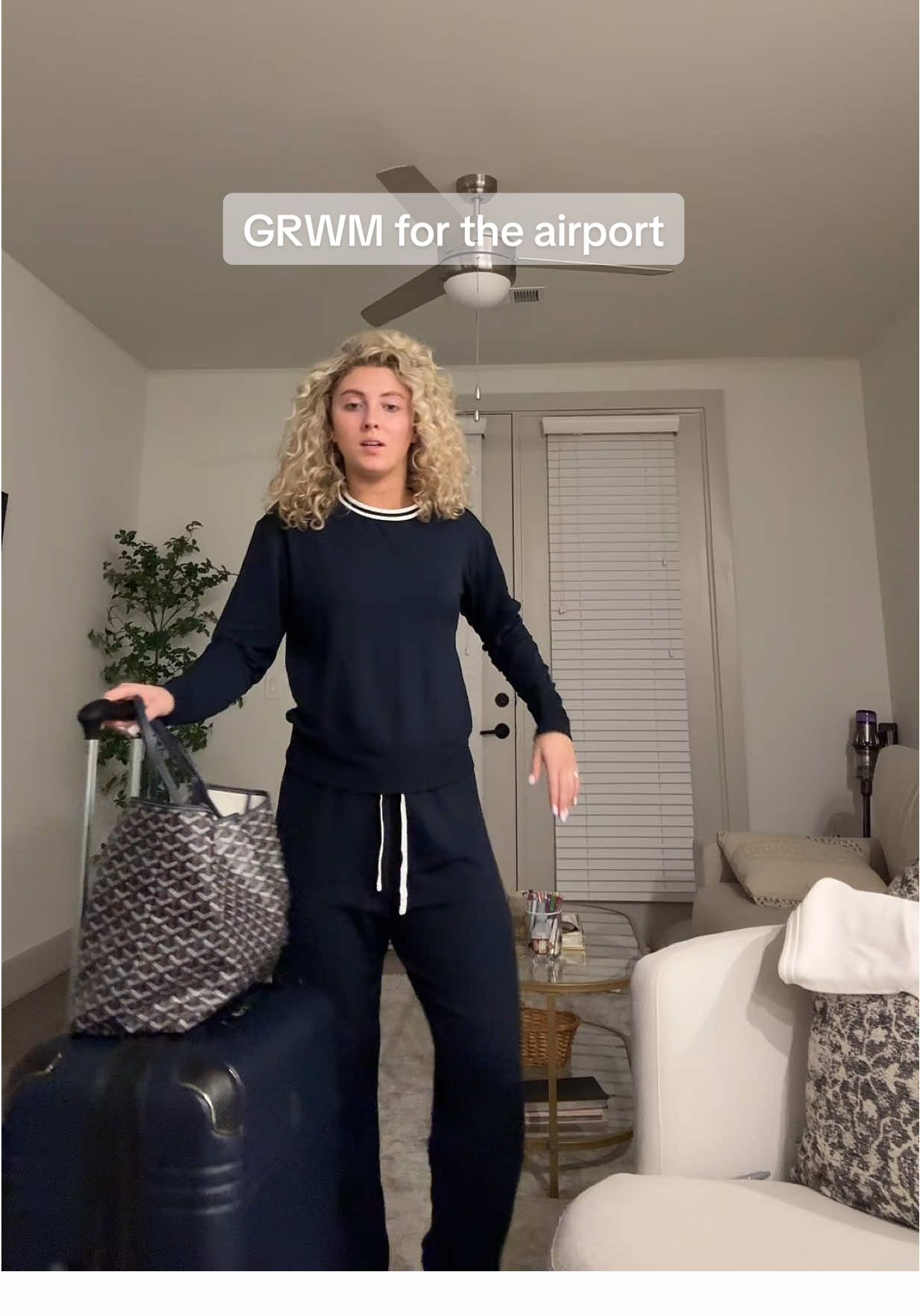 grwm but its giving zombie😴 ✈️set from @Splits59 #travel #grwm #fyp 