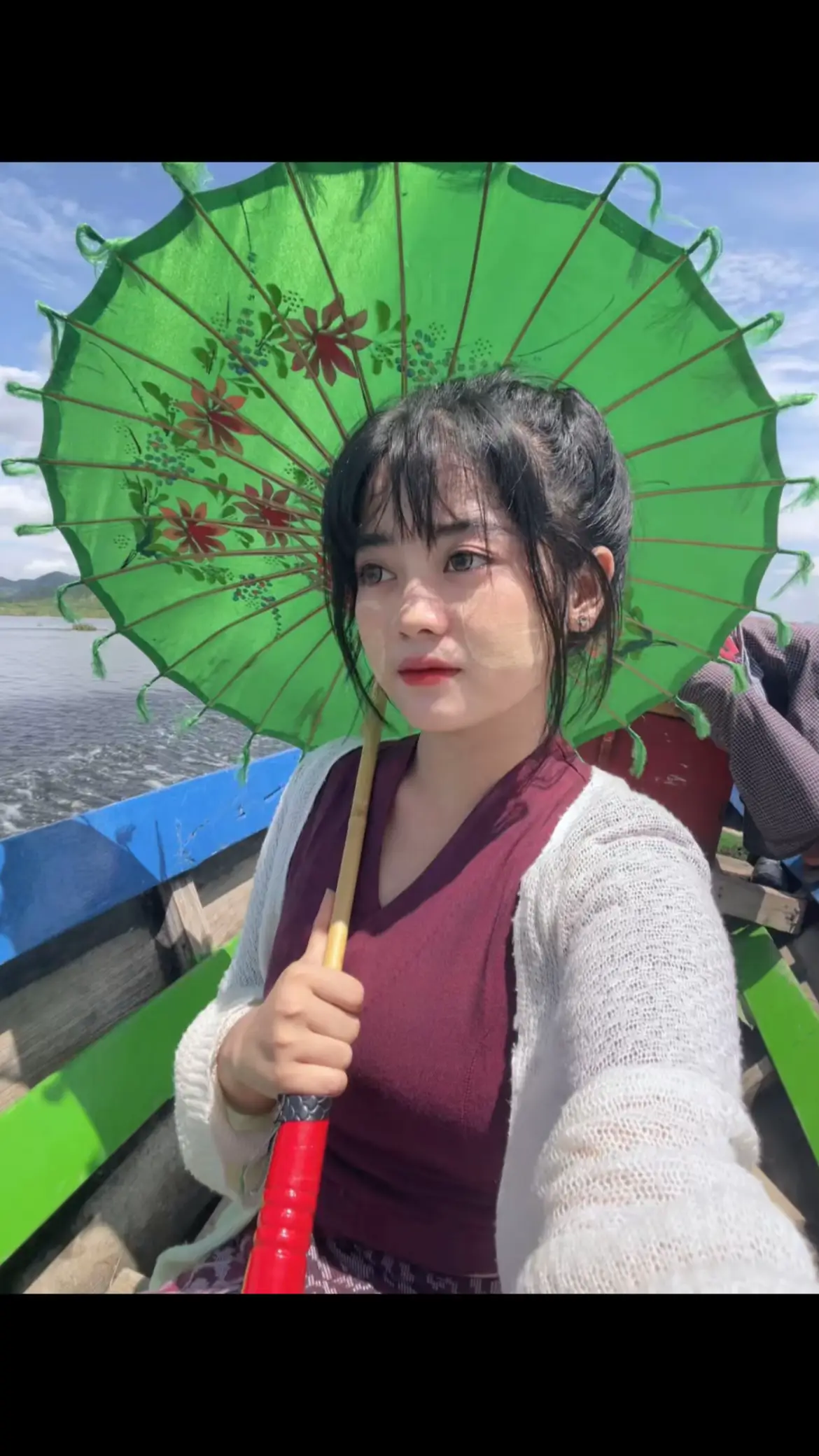 #hninnwewai အင်းလေးမဟုတ်တဲ့ စွန်ရဲအင်း #ရဲနောင်#view 