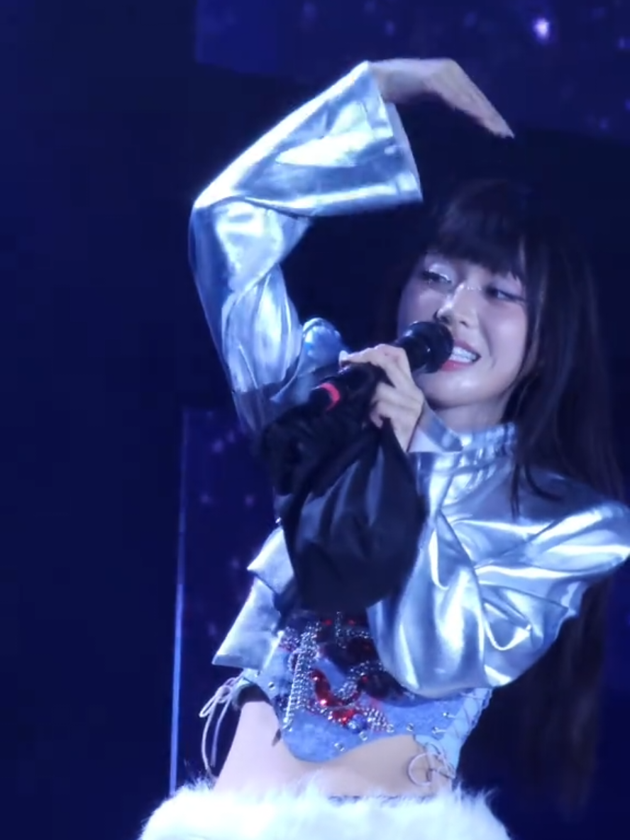 Vì yêu là nhớ, vì yêu là mơ  Một lần gặp gỡ đã thấy đắm say cả một đời~ #HanSara #ViYeuLaNho #HanSaraUNETI #music  #HaNoi 