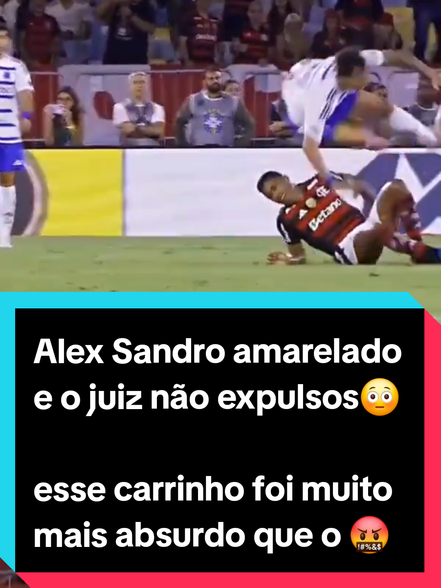 #AlexSandro AMARELADO e o juiz não expulsou, esse carrinho foi muito mais absurdo que o do William 🟥😳🤬 #Cruzeiro #Flamengo #var #futebol 