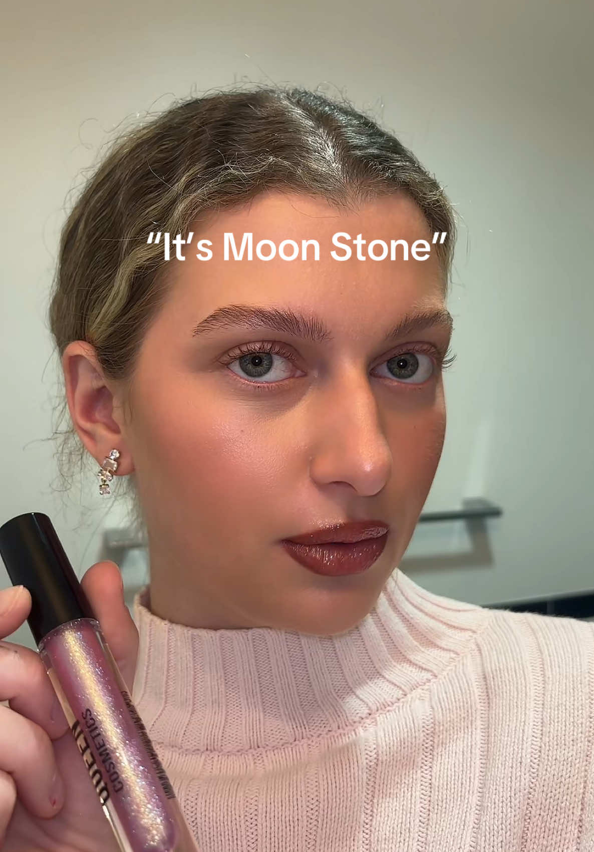 October 3rd is the best day to buy yourself MOON STONE. 💖🫦✨We don’t make the rules. #queencosmetics #diamondlips #lipgloss #sparkliest #eyecandy #october #october3rd #sparkle #glittergloss