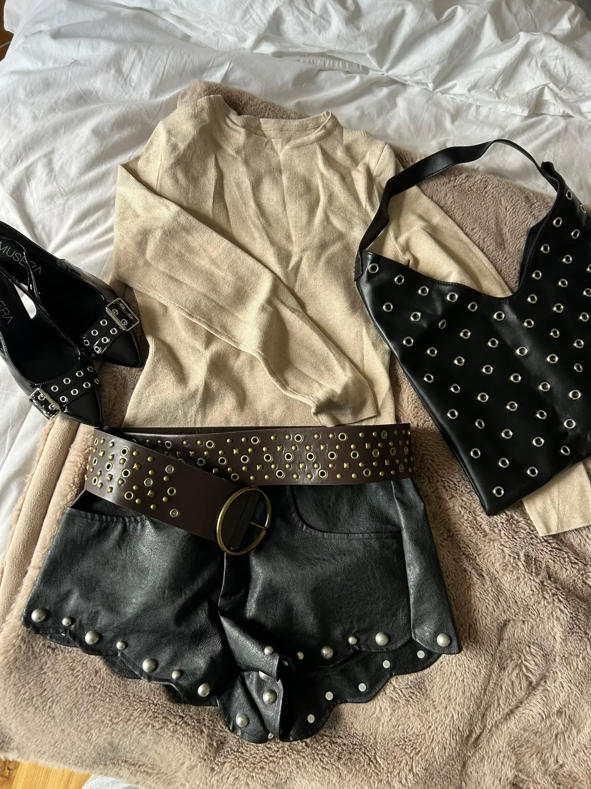 Cherche E83U6 pour shopper mes articles @SHEIN @SHEIN France 🩷 #SHEINsaveinstyle #SHEINFrenchDays2025 publicité #SHEINforAll   Code promo : 25FD1victoriatlvst561 ✨ MUSERA | 51608187 MOTF | 47555247