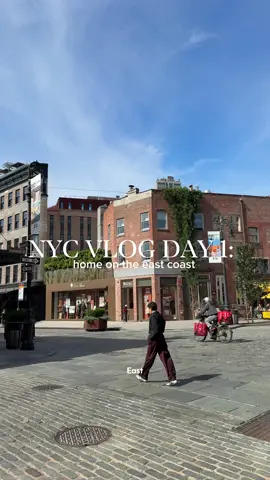 MY HEART IS SO HAPPY TO BE HERE 🫶🏽 #nyc #nycfood #newyork #eastcoast #newengland #connecticut #spendthedaywithme #Vlog #coffee #bestie #fyp 