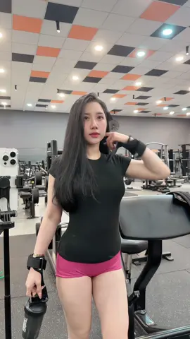 Vậy không đó hể ai bảo dẹo là dãy 🤦🏼‍♀️ #Fitness #gymnastics #gymmotivation #GymLife #gymtime 