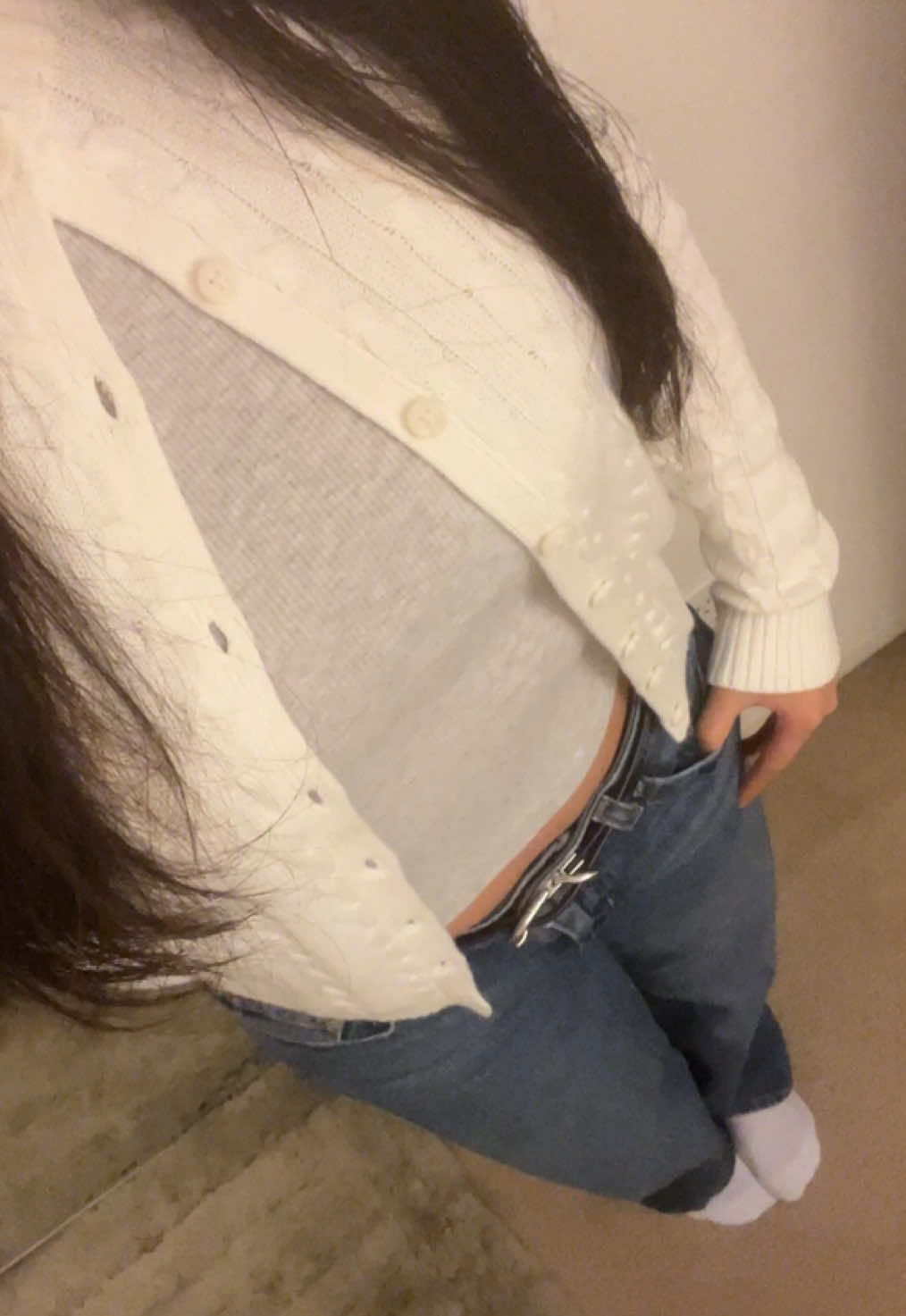 @hollister #hollisterpartner  hollister is my go to for basic pieces! but a little cardigan always elevates an outfit ☺️ #ootdinspo #fallfashion #fyp 