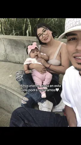 Mi pequeña familia🥹 #sanar #familia #hija #pareja #papaehija 