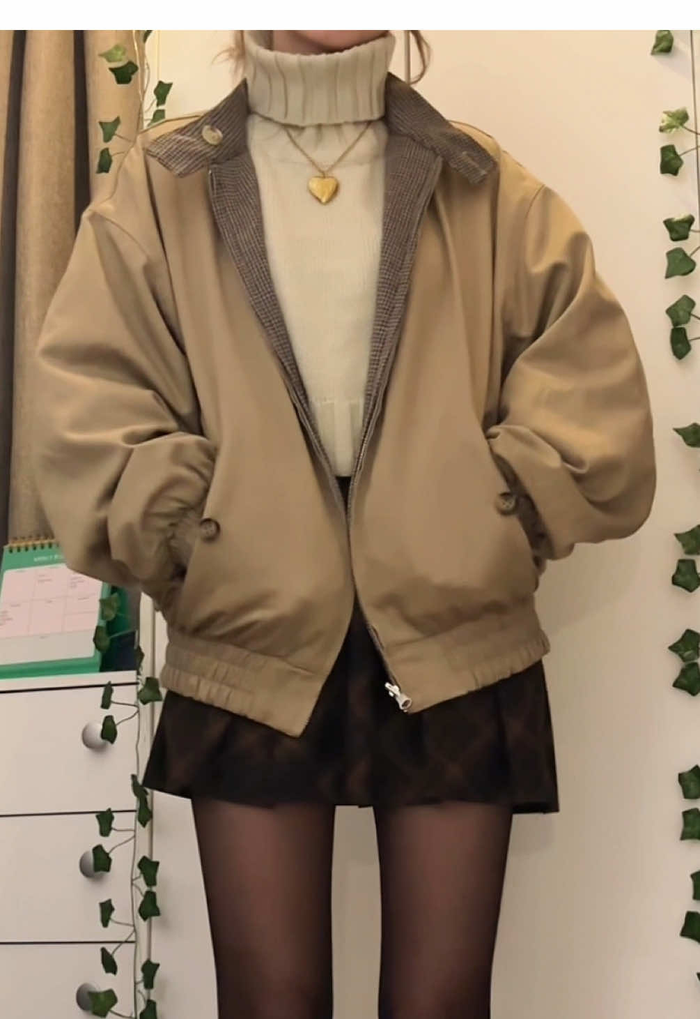 🧸🍂📔 #autumnoutfits #falloutfits #downtowngirl #outfitideas #fyp 