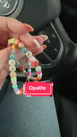 Come with me as I pick up my chipotle lunch and give a the life of a showgirl friendship bracelet to a Swiftie that is working today !!  #taylorswift  #ts12  @Taylor Swift