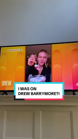 Replying to @Blair Cooley | Dietitian Taylor drops a new album & I’m on the @Drew Barrymore show?! Should I buy a lotto ticket cus WHAT IS HAPPENING 🥹🙏😭 so grateful #chiaseedjam #highfiber #chiaseeds #raspberry #drewbarrymore 