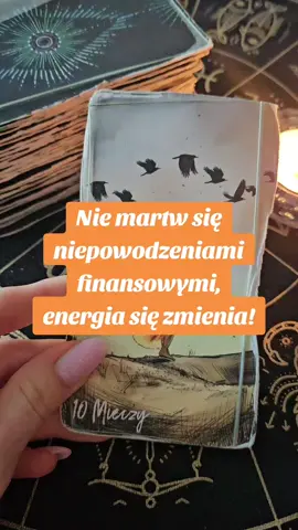 Nie martw się niepowodzeniami finansowymi, energia się zmienia! 😊🍀 PS. Słyszycie Neosia i Tosię w tle? Papużki bywają rozgadane i czasem nie ma ich jak uciszyć. 😉 #tarot #tarotreading #czytanietarota  #czytanieogólne #dlaciebie 