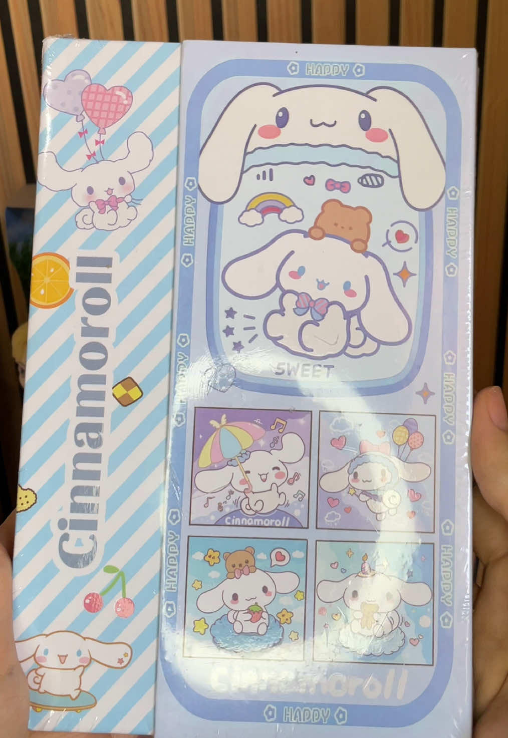 ☺️✨Esse é um pouco do nosso novo estoque Sanrio! Lembrando que na semana que vem, entre terça e quarta, teremos um novo estoque com mais produtos fofos. Estamos com algumas scoops disponíveis nesse final de semana, venha garantir a sua! Basta clicar no link que está no story da loja!☺️✨ - - - - - - - - - - - - #mysterybox #cutestationery #mysteryscoop #caixamisteriosa #luckyscoop 