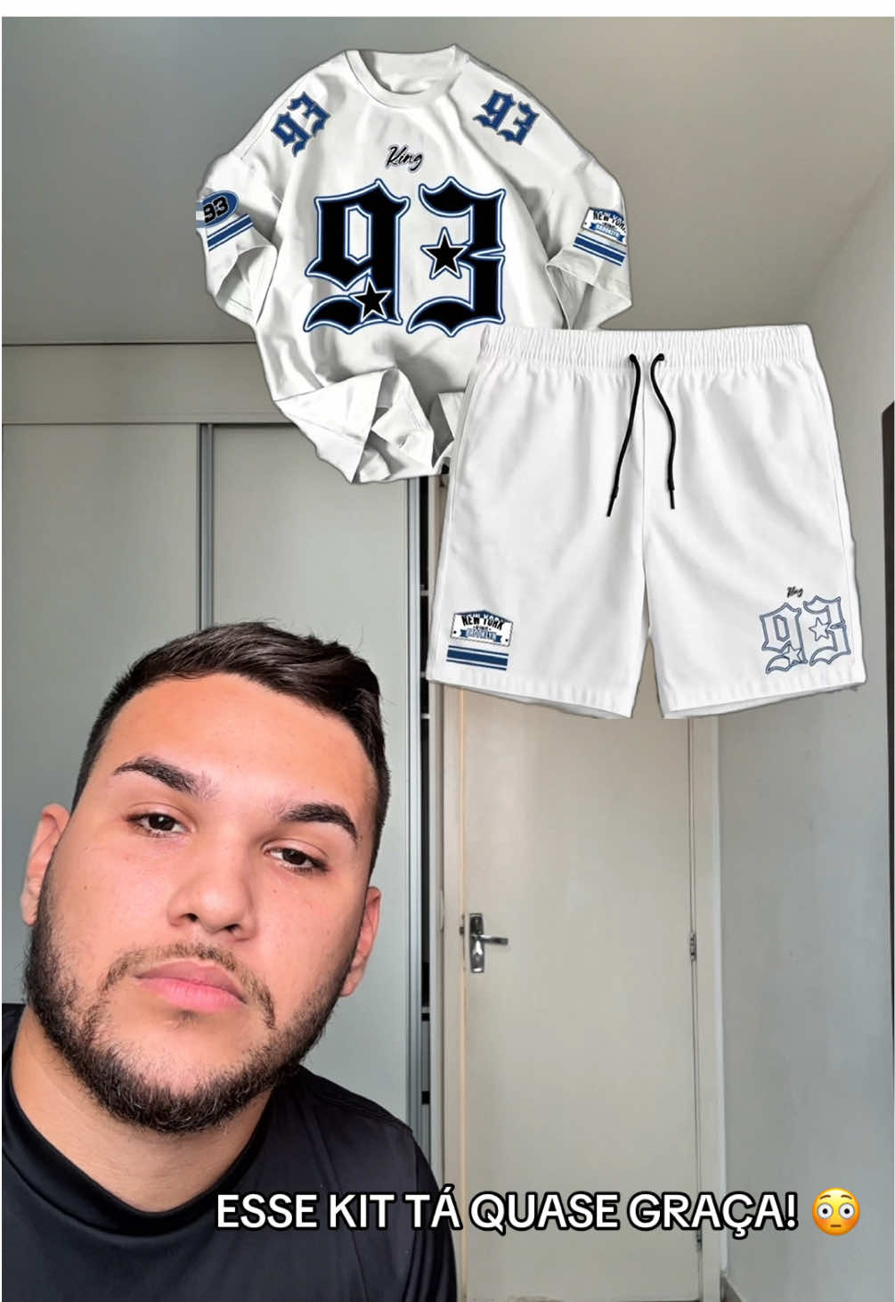 Conjunto Completo Camisa 30.1 + Bermuda New York King 93 só aqui no TikTok com Oferta Relâmpago!!! Já corre clica no carrinho laranja e garante o seu 👆🏻 ————————————- #promotiktokshop #streetwear #camisamasculina #modamasculina #basquete 