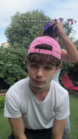 Faites percer pour renta la casquette 🤣🙏 @Adrien ⛅️  #hakken 