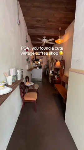 The vintage aesthetic is everything! It’s not often you find a vintage cafe in NYC. I actually think this is the first one I’ve been to 🤭🤔.   I ordered the espresso cream cold brew, it was good! My rating of the coffee is a 6/10. The coffee roast is very light, so if you’re into that then you will enjoy this. For me, I enjoy a stronger roast and flavor.   They have a few outdoor chairs and a bench inside for seating.  #cafe #coffeenyc #vintage #nyc #nyccafe 