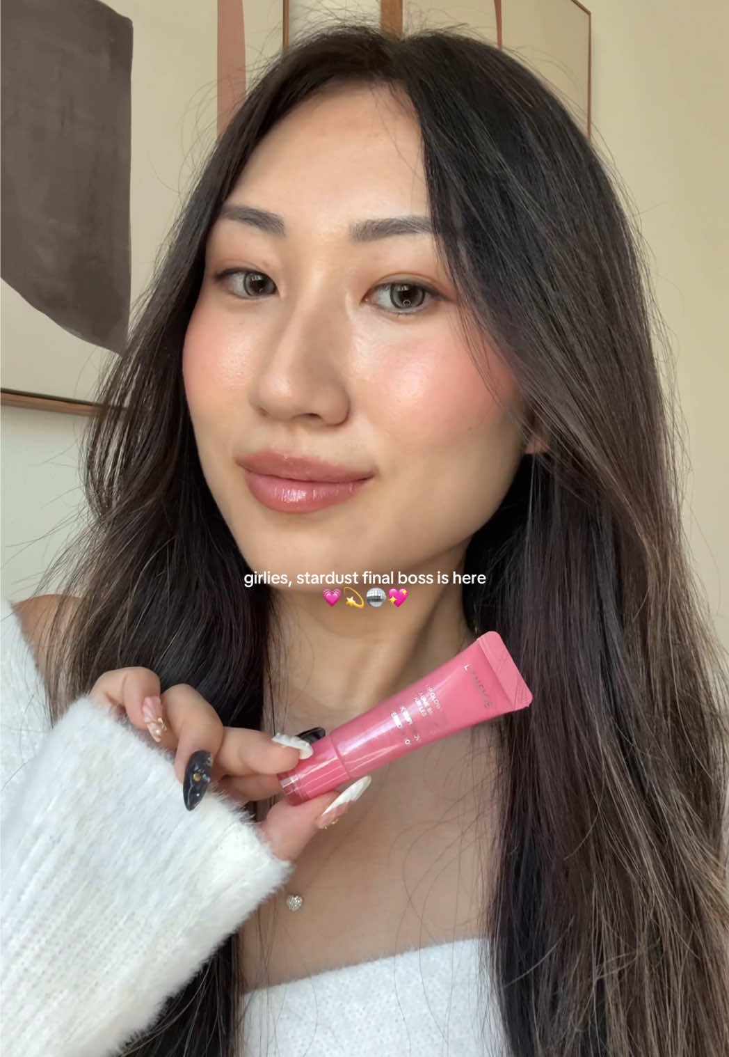 whoever came up with the stardust name deserves a raise because it’s so spot on✨  shade - pink supernova  @laneige_us  #lipgloss #lipbalm #sephora #laneige #newmakeup 