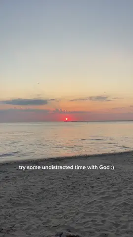 Lake Michiganholic #chicago #beachsunrise #lakemichigan #earlymorning 