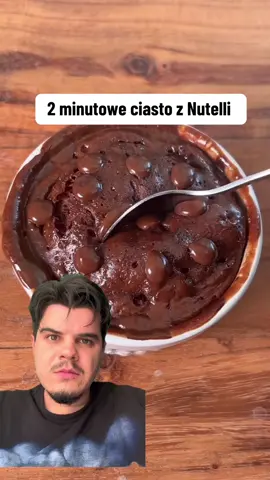 Gdybym wiedział o tym wcześniej to robiłbym to codziennie 😅 #gotowanie #jedzenie #deser #nutella #ciasto 