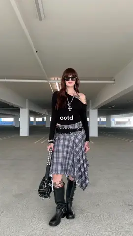 grunge girl fall #softalt #altstyle 