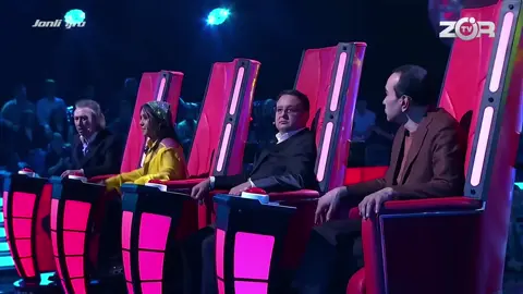 Кегейлиден суў алған қыз 