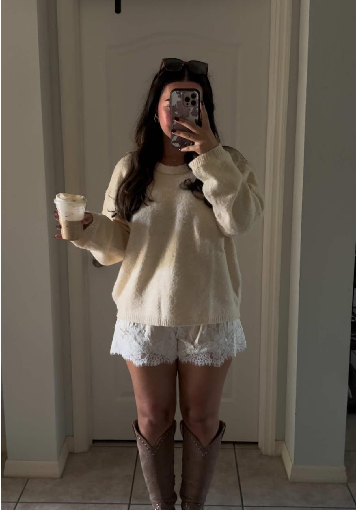 Today’s cozy fall fit 🧸🍂 #fallfashion #styleinspo #outfitinspo #OOTD #falloutfits 