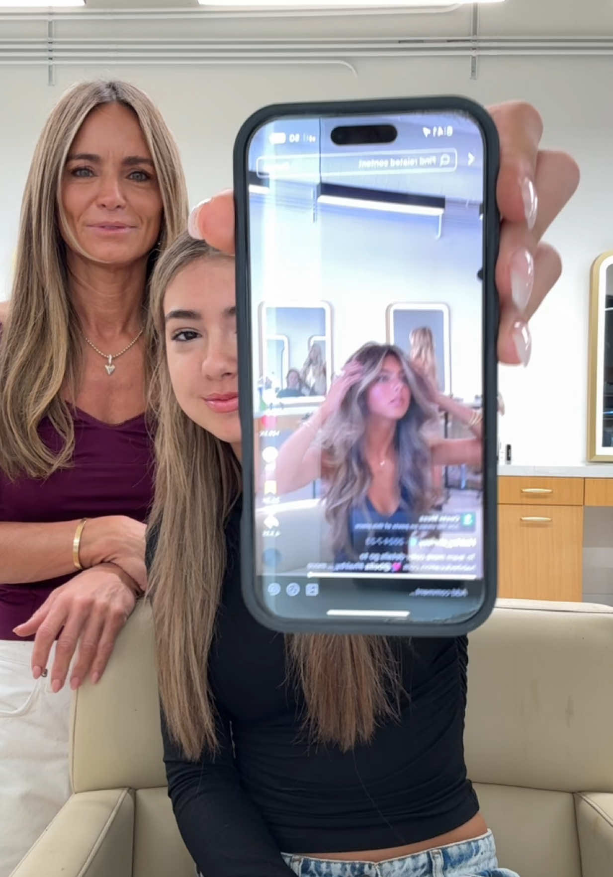 New hair for @??? 🤗🌟 Coming soon! Try our clipins at habitshop.com @Habit.Shop Book now with @Venice✨ @hairbyjessr @katemariehair @Lily<3 HABITSALON.com Get all our hair color Formulas at habiteducation.com 